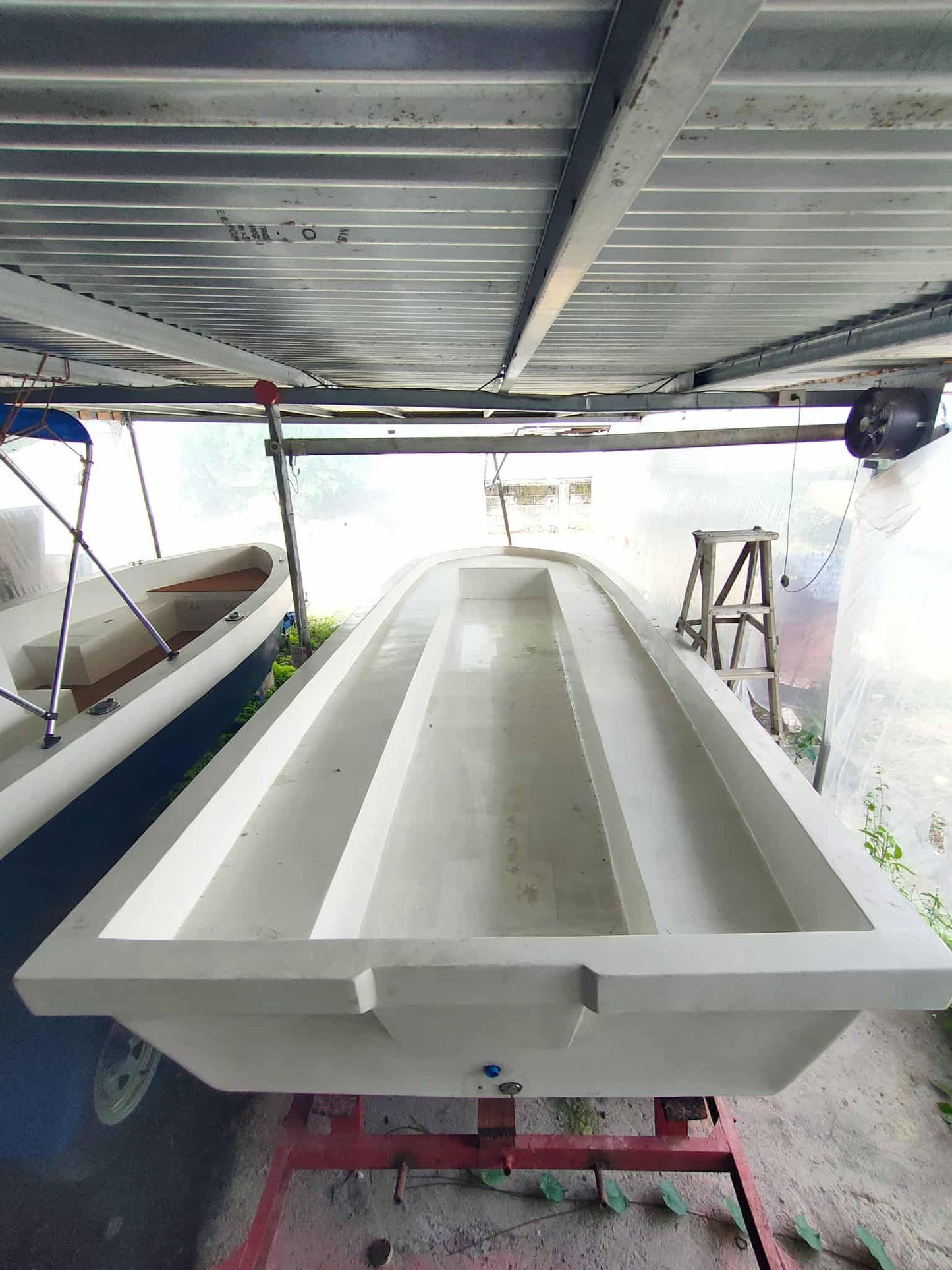 Utility Fiberglass Boat 5-meter Length