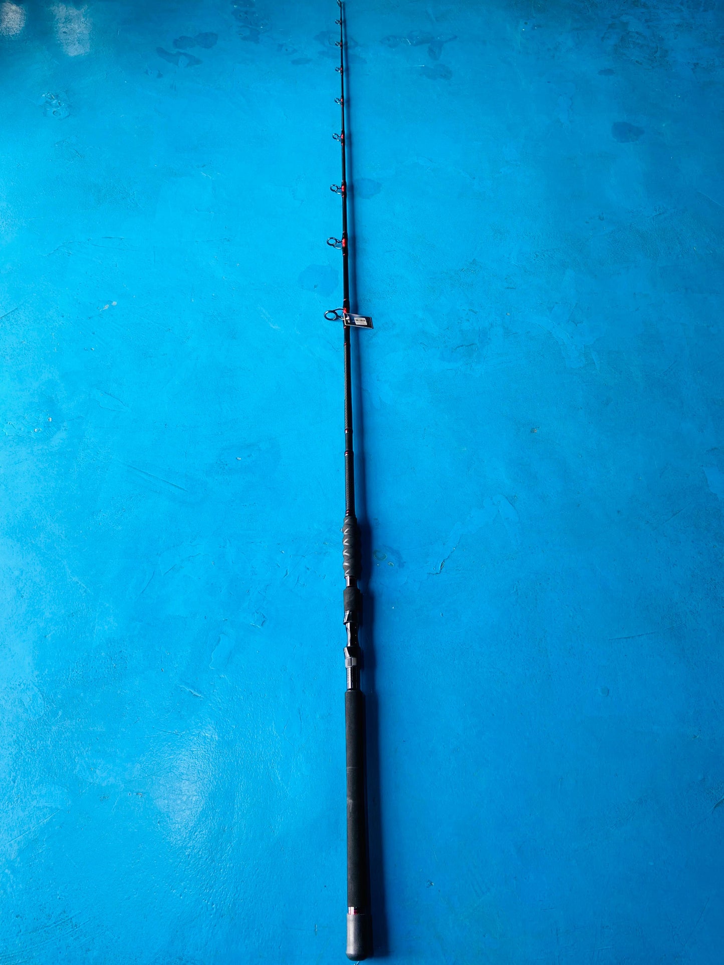 HENNOY CLIFFHANGER SPINNING ROD LURE WT:70-250G LINE WT:25-50LBS